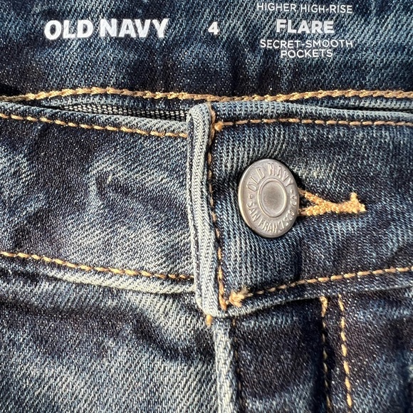 NWT Old Navy Higher High-Waisted Flare Jeans - Picture 11 of 11